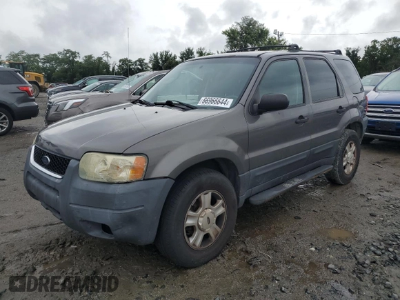 2003 Ford Escape XLT Popular 2 with VIN 1FMYU93163KE03257, listed as a Copart auction lot 66966644 with 209,618 mi miles and Salvage Title. Bid and sale history available at carsss.com. Image 1.