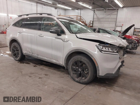 2022 Kia Sorento X-Line S with VIN 5XYRLDLC5NG117800, listed as a IAAI auction lot 41611432 with 25,914 mi miles. Bid and sale history available at carsss.com. Image 1.