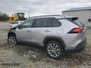 2022 Toyota RAV4 XLE Premium with VIN 2T3C1RFV1NC191630, listed as a Copart auction lot 44198815 with 10,699 mi miles and Salvage Title. Bid and sale history available at carsss.com. Image 2.