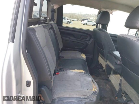 2017 Nissan Titan SV z VIN 1N6AA1EJ0HN559519, wystawiony jako IAAI lot #41798623 z przebiegiem 116 292 mil mil oraz . Historia ofert i sprzedaży dostępna na DreamBid. Obrazek 8.