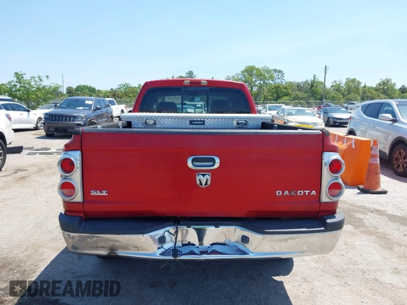 2006 Dodge Dakota SLT with VIN 1D7HE42K96S570558, listed as a IAAI auction lot 42016089 with 144,365 mi miles and . Bid and sale history available at carsss.com. Image 16.