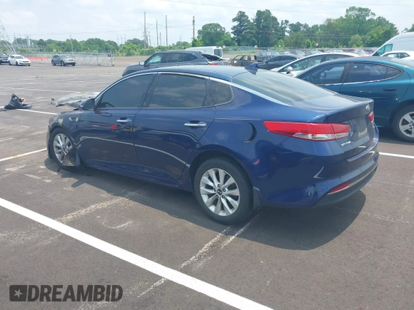 2017 Kia Optima EX с VIN 5XXGU4L38HG165420, выставлен на аукционе IAAI как лот 42389879 с пробегом Не указан миль и . История ставок и продаж доступна на DreamBid. Изображение 3.