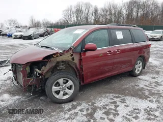 2020 Toyota Sienna LE Auto Access Seat with VIN 5TDKZ3DCXLS053763, listed as a IAAI auction lot 41427752 with 93,761 mi miles. Bid and sale history available at carsss.com. Image 17.