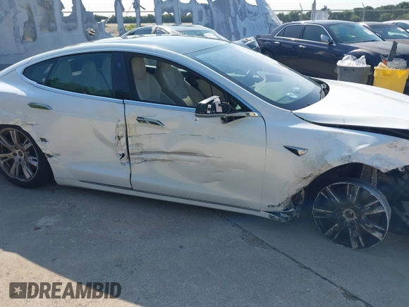 2020 Tesla Model S Long Range with VIN 5YJSA1E29LF389023, listed as a IAAI auction lot 42509364 with 93,070 mi miles and . Bid and sale history available at DreamBid. Image 12.