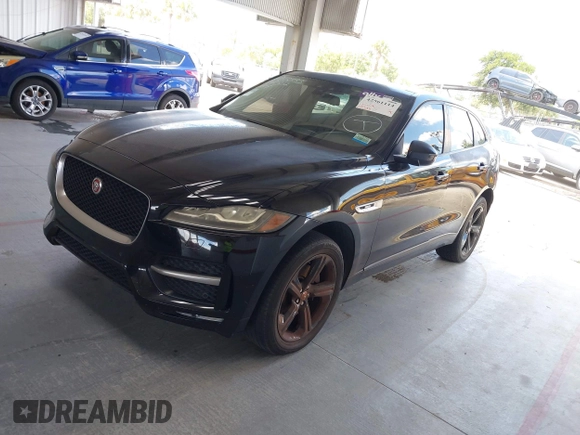 2017 Jaguar F-Pace 35t R-Sport z VIN SADCL2BV7HA063633, wystawiony jako IAAI lot #42561114 z przebiegiem 131 230 mil mil oraz . Historia ofert i sprzedaży dostępna na DreamBid. Obrazek 17.