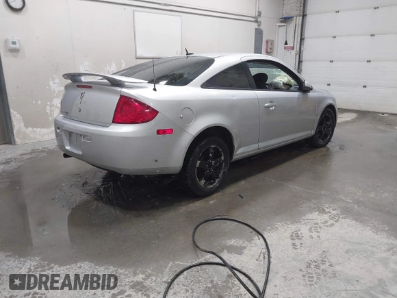 2009 Pontiac G5 with VIN 1G2AL18HX97132901, listed as a IAAI auction lot 41402858 with 1 mi miles. Bid and sale history available at carsss.com. Image 4.