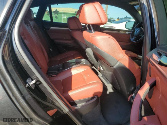 2014 BMW X6 50i with VIN 5UXFG8C54EL593085, listed as a Copart auction lot 75775084 with 0 mi miles and Salvage Title. Bid and sale history available at carsss.com. Image 10.
