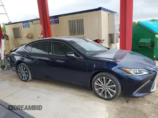 2021 Lexus ES with VIN 58ADZ1B1XMU100242, listed as a IAAI auction lot 41971747 with 27,965 mi miles. Bid and sale history available at carsss.com. Image 14.