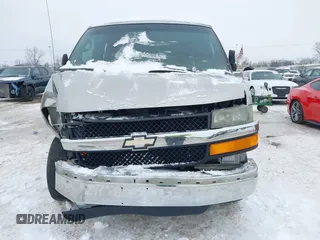 2005 Chevrolet Express Passenger with VIN 1GAHG39U151241968, listed as a IAAI auction lot 41281430 with 148,748 mi miles and . Bid and sale history available at DreamBid. Image 6.