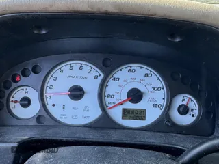 2004 Ford Escape Limited with VIN 1FMCU94144KA88842, listed as a IAAI auction lot 41643194 with 148,082 mi miles. Bid and sale history available at carsss.com. Image 7.