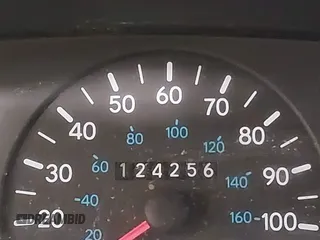1994 Geo Prizm z VIN 1Y1SK5380RZ081863, wystawiony jako IAAI lot #41489263 z przebiegiem 124 256 mil mil oraz . Historia ofert i sprzedaży dostępna na DreamBid. Obrazek 15.