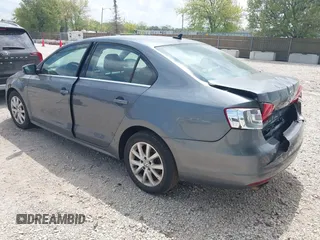 2013 Volkswagen Jetta SE with VIN 3VWDX7AJXDM255977, listed as a IAAI auction lot 42194447 with 120,921 mi miles and . Bid and sale history available at DreamBid. Image 3.