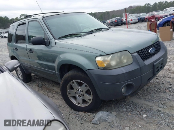 2006 Ford Escape XLT with VIN 1FMYU03Z66KC72563, listed as a IAAI auction lot 41204974 with 249,149 mi miles. Bid and sale history available at carsss.com. Image 1.