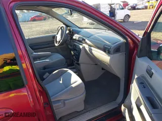 2005 Ford Freestar Wagon SES with VIN 2FMZA57645BA50977, listed as a IAAI auction lot 41540023 with 149,319 mi miles. Bid and sale history available at carsss.com. Image 5.