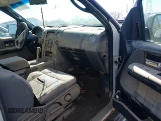 2006 Ford F-150 XLT с VIN 1FTPX14V76FB81609, выставлен на аукционе IAAI как лот 41739380 с пробегом 205 000 миль миль и . История ставок и продаж доступна на DreamBid. Изображение 5.