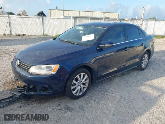 2014 Volkswagen Jetta SE with VIN 3VWD07AJ6EM417996, listed as a IAAI auction lot 42723125 with 108,952 mi miles and . Bid and sale history available at DreamBid. Image 17.