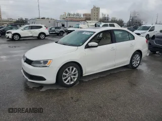 2012 Volkswagen Jetta SE с VIN 3VWDX7AJ6CM334691, выставлен на аукционе Copart как лот 48074335 с пробегом 105 314 миль миль и Списание • Salvage title. История ставок и продаж доступна на DreamBid. Изображение 1.