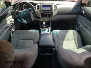2015 Toyota Tacoma PreRunner z VIN 3TMJU4GN1FM180175, wystawiony jako Copart lot #51321125 z przebiegiem 133 547 mil mil oraz Nie do naprawy • Non repairable. Historia ofert i sprzedaży dostępna na DreamBid. Obrazek 8.