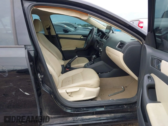 2011 Volkswagen Jetta SE с VIN 3VWDZ7AJ6BM317592, выставлен на аукционе IAAI как лот 42357861 с пробегом 189 330 миль миль и . История ставок и продаж доступна на DreamBid. Изображение 5.