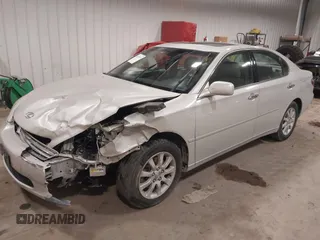 2003 Lexus ES 300 with VIN JTHBF30G530105903, listed as a IAAI auction lot 40929719 with 192,109 mi miles and . Bid and sale history available at DreamBid. Image 17.