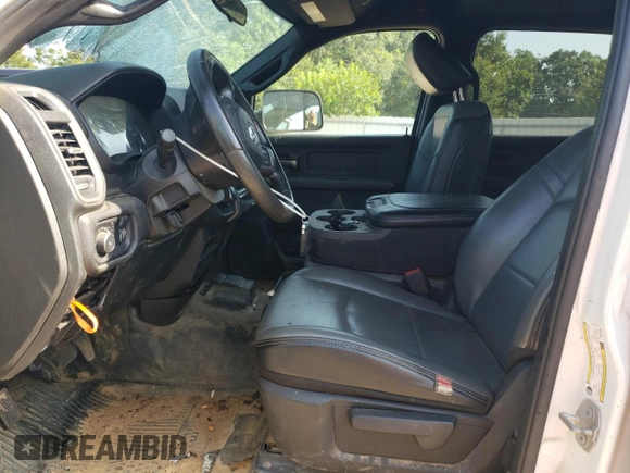 2022 Ram 2500 Tradesman z VIN 3C6UR4HJ6NG311020, wystawiony jako Copart lot #65803104 z przebiegiem Nie podano mil oraz Nie do naprawy • Non repairable. Historia ofert i sprzedaży dostępna na DreamBid. Obrazek 7.