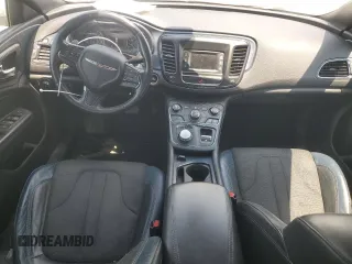 2015 Chrysler 200 S с VIN 1C3CCCBB0FN717664, выставлен на аукционе Copart как лот 58769445 с пробегом 119 217 миль миль и Чистый • Clean title. История ставок и продаж доступна на DreamBid. Изображение 8.