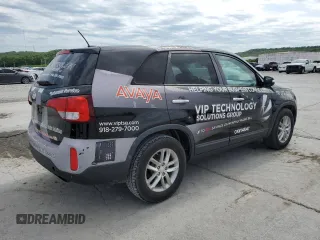 2014 Kia Sorento LX z VIN 5XYKT3A61EG537739, wystawiony jako Copart lot #58346245 z przebiegiem 208 580 mil mil oraz Czysty tytuł • Clean title. Historia ofert i sprzedaży dostępna na DreamBid. Obrazek 3.