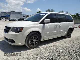 2017 Dodge Grand Caravan SE Plus z VIN 2C4RDGBG6HR835262, wystawiony jako Copart lot #57284955 z przebiegiem 85 959 mil mil oraz Szkoda całkowita • Salvage title. Historia ofert i sprzedaży dostępna na DreamBid. Obrazek 1.
