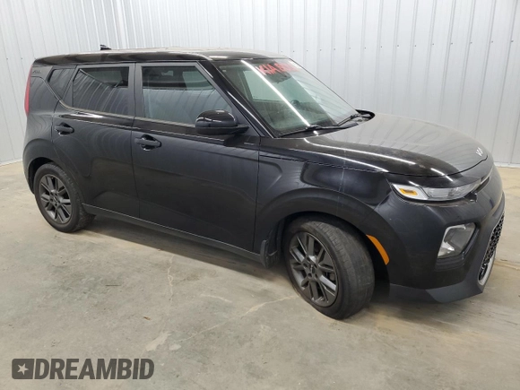 2022 Kia Soul EX with VIN KNDJ33AUXN7799041, listed as a Copart auction lot 83771604 with 63,578 mi miles and Clean Title. Bid and sale history available at carsss.com. Image 4.