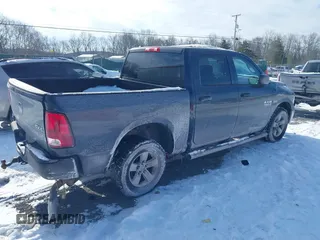 2013 Ram 1500 Express z VIN 1C6RR7KT5DS692688, wystawiony jako IAAI lot #41315199 z przebiegiem 216 438 mil mil oraz . Historia ofert i sprzedaży dostępna na DreamBid. Obrazek 4.