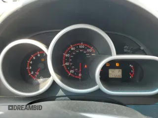2009 Pontiac Vibe 1SA z VIN 5Y2SP67829Z450731, wystawiony jako Copart lot #59951035 z przebiegiem 177 286 mil mil oraz Czysty tytuł • Clean title. Historia ofert i sprzedaży dostępna na DreamBid. Obrazek 9.