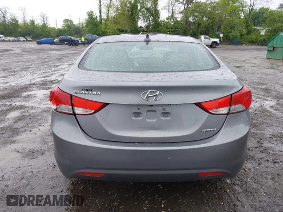 2013 Hyundai Elantra GLS z VIN KMHDH4AE1DU646038, wystawiony jako IAAI lot #42274868 z przebiegiem 81 253 mil mil oraz . Historia ofert i sprzedaży dostępna na DreamBid. Obrazek 16.