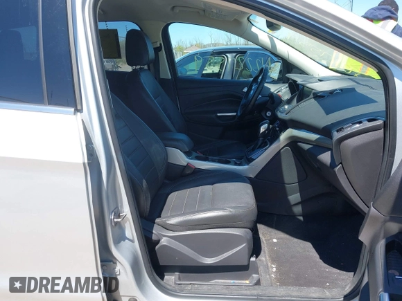 2013 Ford Escape SEL z VIN 1FMCU9H93DUA34811, wystawiony jako IAAI lot #42227559 z przebiegiem 126 495 mil mil oraz . Historia ofert i sprzedaży dostępna na DreamBid. Obrazek 5.