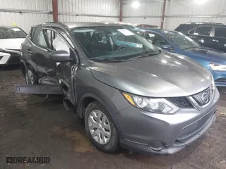 2018 Nissan Rogue Sport SV with VIN JN1BJ1CP9JW150890, listed as a IAAI auction lot 41561779 with 75,163 mi miles. Bid and sale history available at carsss.com. Image 1.
