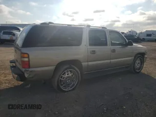 2000 Chevrolet Suburban LT with VIN 3GNEC16T0YG143890, listed as a Copart auction lot 72273534 with 242,305 mi miles and Salvage Title. Bid and sale history available at carsss.com. Image 3.