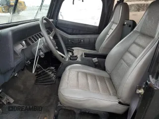 1995 Jeep Wrangler S with VIN 1J4FY19P6SP204427, listed as a Copart auction lot 44130185 with 373,692 mi miles and Salvage Title. Bid and sale history available at carsss.com. Image 7.