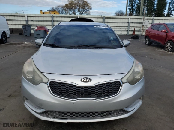 2015 Kia Forte LX with VIN KNAFK4A64F5316508, listed as a Copart auction lot 52952345 with 138,669 mi miles and Clean Title. Bid and sale history available at carsss.com. Image 5.