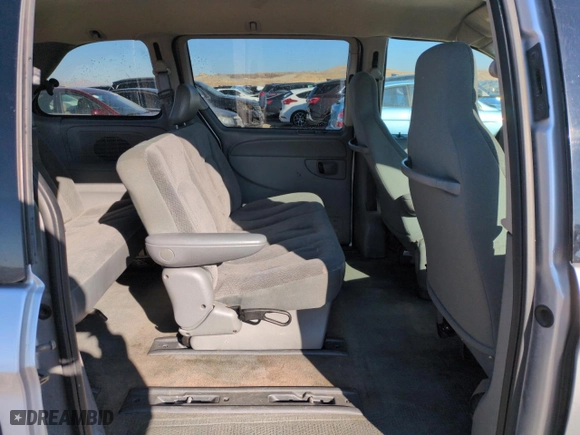 2005 Dodge Caravan SE with VIN 1D4GP25R45B289752, listed as a Copart auction lot 79142764 with 211,956 mi miles and Salvage Title. Bid and sale history available at carsss.com. Image 11.