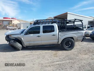 2013 Toyota Tacoma with VIN 5TFLU4EN2DX049615, listed as a IAAI auction lot 41893876 with 160,752 mi miles and . Bid and sale history available at DreamBid. Image 14.