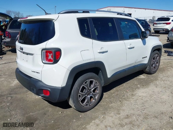 2015 Jeep Renegade Limited with VIN ZACCJADT8FPC06268, listed as a IAAI auction lot 41632143 with 166,659 mi miles. Bid and sale history available at carsss.com. Image 4.