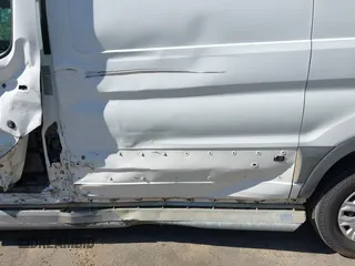 2020 Ford Transit Cargo с VIN 1FTBR1Y86LKB13801, выставлен на аукционе IAAI как лот 42218592 с пробегом 49 415 миль миль и . История ставок и продаж доступна на DreamBid. Изображение 19.