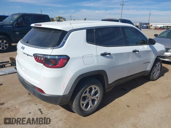 2024 Jeep Compass Sport with VIN 3C4NJDAN8RT170417, listed as a IAAI auction lot 41493187 with 4,393 mi miles. Bid and sale history available at carsss.com. Image 4.