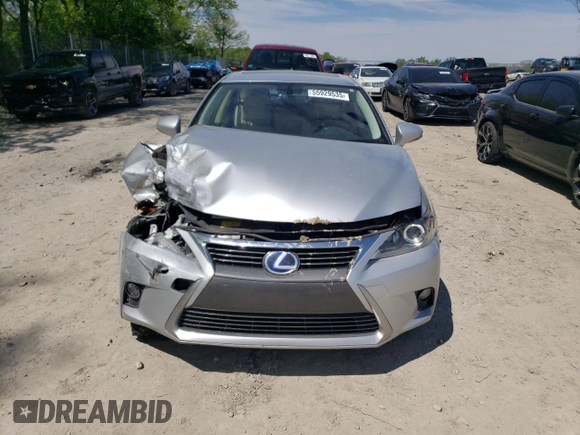 2014 Lexus CT 200h z VIN JTHKD5BH5E2194001, wystawiony jako Copart lot #55929535 z przebiegiem 147 802 mil mil oraz Szkody całkowita. Historia ofert i sprzedaży dostępna na DreamBid. Obrazek 5.