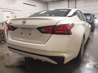 2024 Nissan Altima S with VIN 1N4BL4BV5RN370088, listed as a IAAI auction lot 41250030 with 57,037 mi miles and . Bid and sale history available at carsss.com. Image 4.