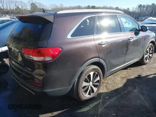 2016 Kia Sorento EX with VIN 5XYPH4A11GG012247, listed as a IAAI auction lot 41304466 with 208,557 mi miles. Bid and sale history available at carsss.com. Image 4.