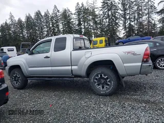 2006 Toyota Tacoma with VIN 5TEUU42N56Z275054, listed as a IAAI auction lot 41835497 with 166,076 mi miles. Bid and sale history available at carsss.com. Image 14.