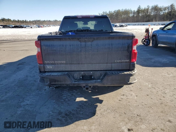 2022 Chevrolet Silverado 1500 Custom with VIN 3GCPDBEK8NG605640, listed as a Copart auction lot 43718225 with 24,424 mi miles and Salvage Title. Bid and sale history available at carsss.com. Image 6.