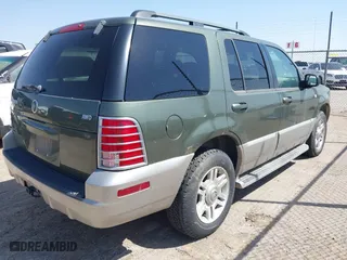 2003 Mercury Mountaineer Convenience with VIN 4M2ZU86K03ZJ05795, listed as a IAAI auction lot 42034035 with 204,332 mi miles. Bid and sale history available at carsss.com. Image 4.