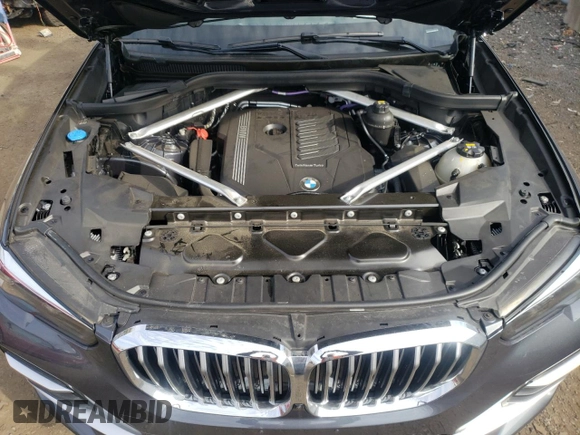 2021 BMW X5 xDrive40i with VIN 5UXCR6C0XM9F38757, listed as a Copart auction lot 46938813 with 0 mi miles. Bid and sale history available at carsss.com. Image 11.