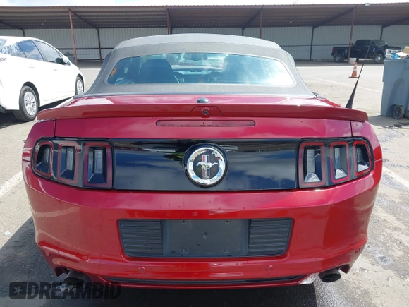 2014 Ford Mustang V6 with VIN 1ZVBP8EM1E5328100, listed as a IAAI auction lot 42075826 with 83,921 mi miles and . Bid and sale history available at DreamBid. Image 17.